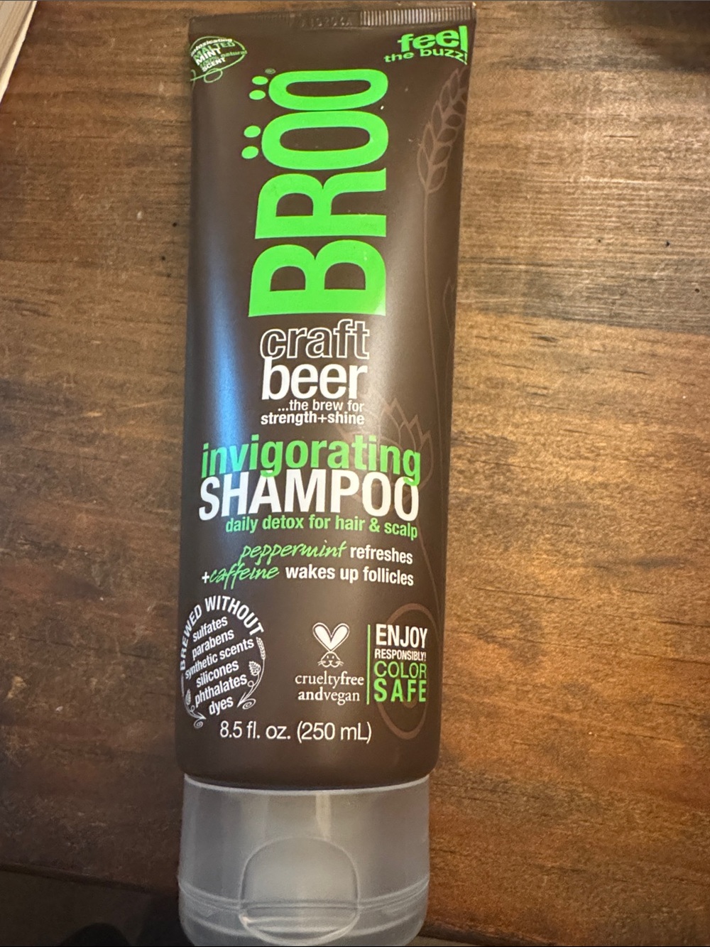 Broo Craft Beer Invigorating Shampoo - Peppermint (Brown/Green)